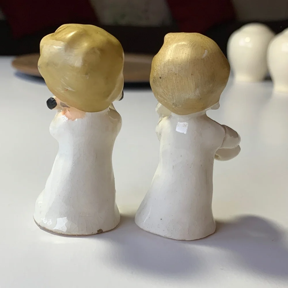 Vintage Mid-Century Ceramic Musician Pair - Cream & Gold Gilt - MCM Kitsch